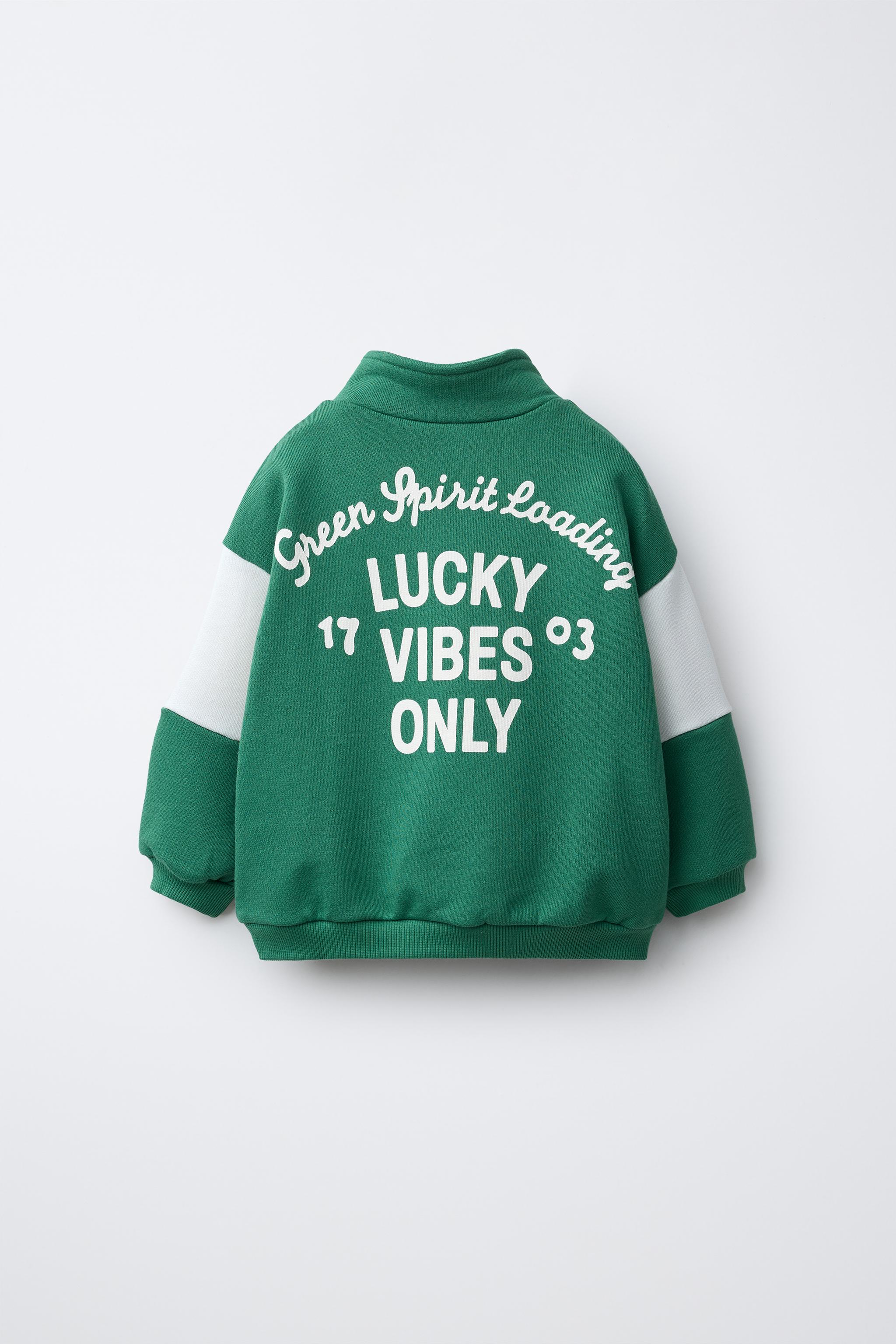 TEXT AND CLOVER PRINT SWEATSHIRT